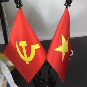 cờ để bàn đế gỗ