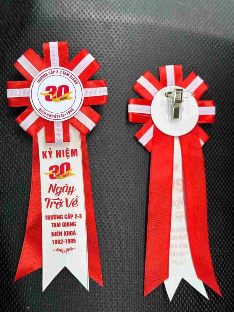 Hoa cài áo kiểu kẹp