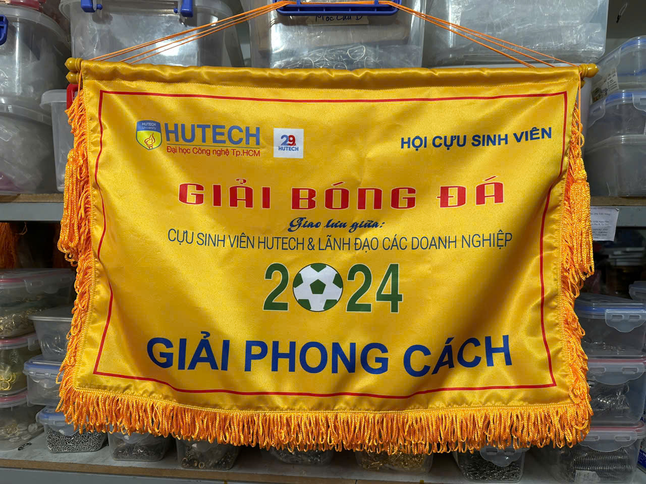 co-luu-niem-bong-da-60 Cờ lưu niệm lớn