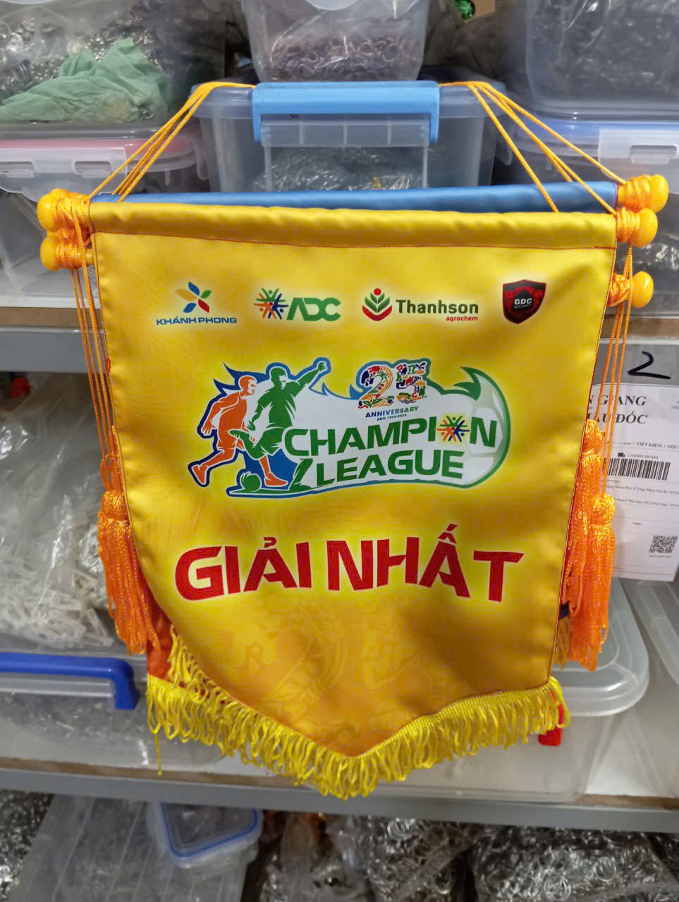 Cờ lưu niệm tại Tp. HCM