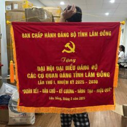 Xưởng cờ Yolo nơi sản xuất và cung cấp cờ thêu chất lượng và uy tín tại Thành phố Hồ Chí Minh