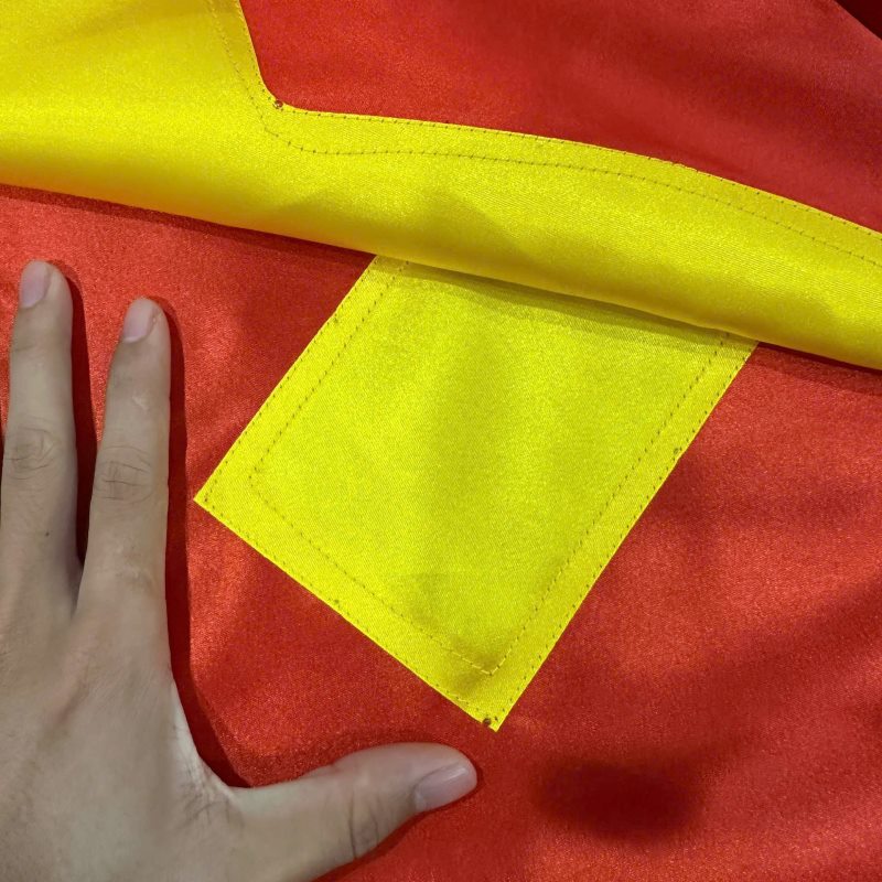 Sản xuất cờ tổ quốc theo yêu cầu