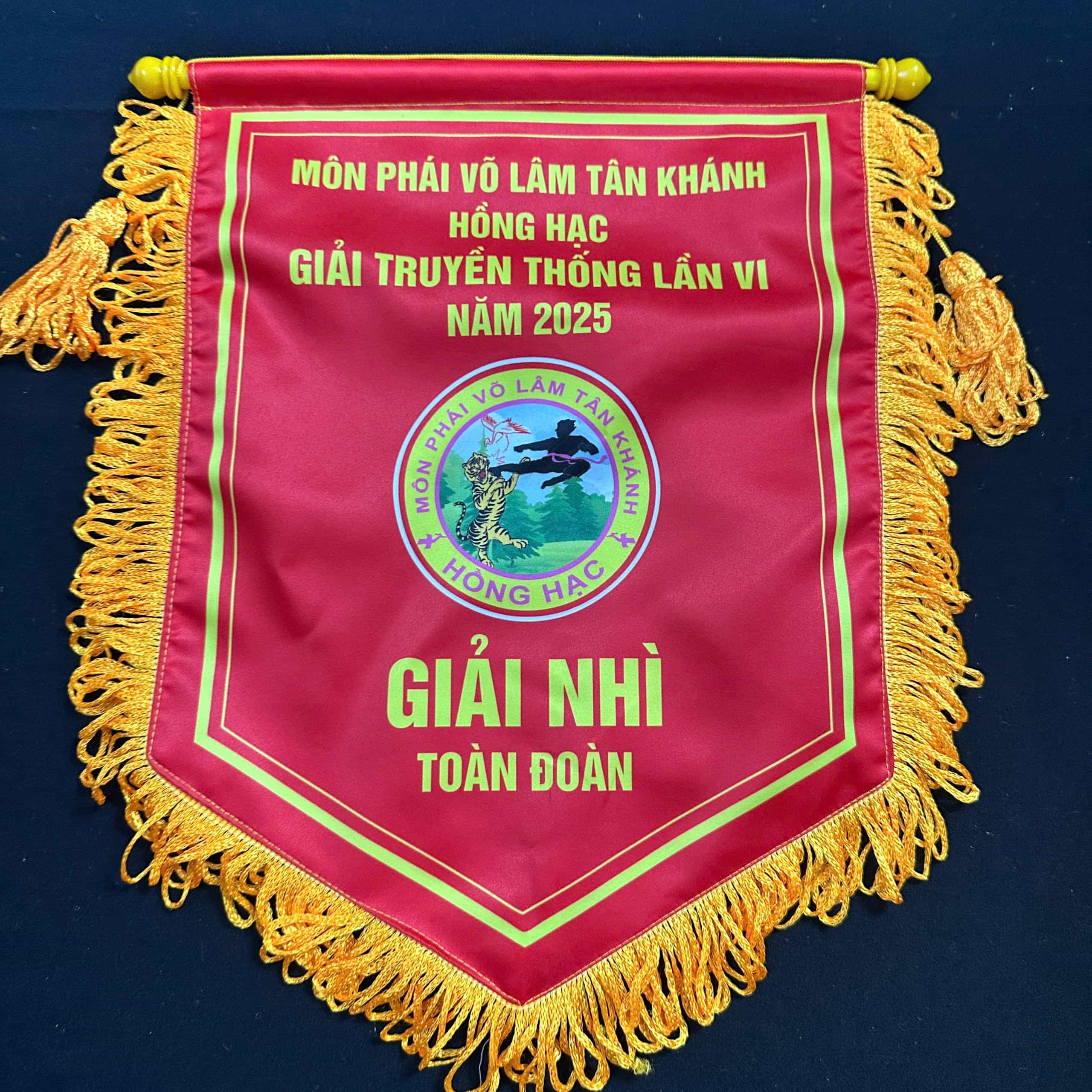 Cờ lưu niệm võ thuật truyền thống
