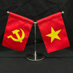 Cờ đôi để bàn