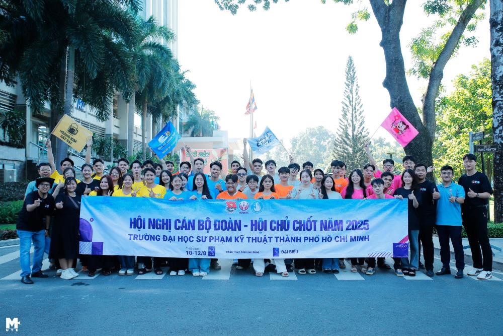 Cờ cầm tay cờ vẫy sự kiện