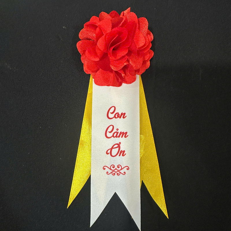 Hoa cài làm theo yêu cầu