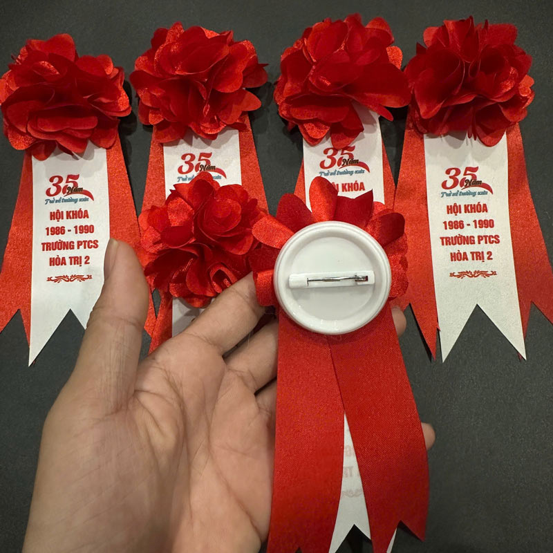 hoa-cai-su-kien-in-theo-yeu-cau-gia-re