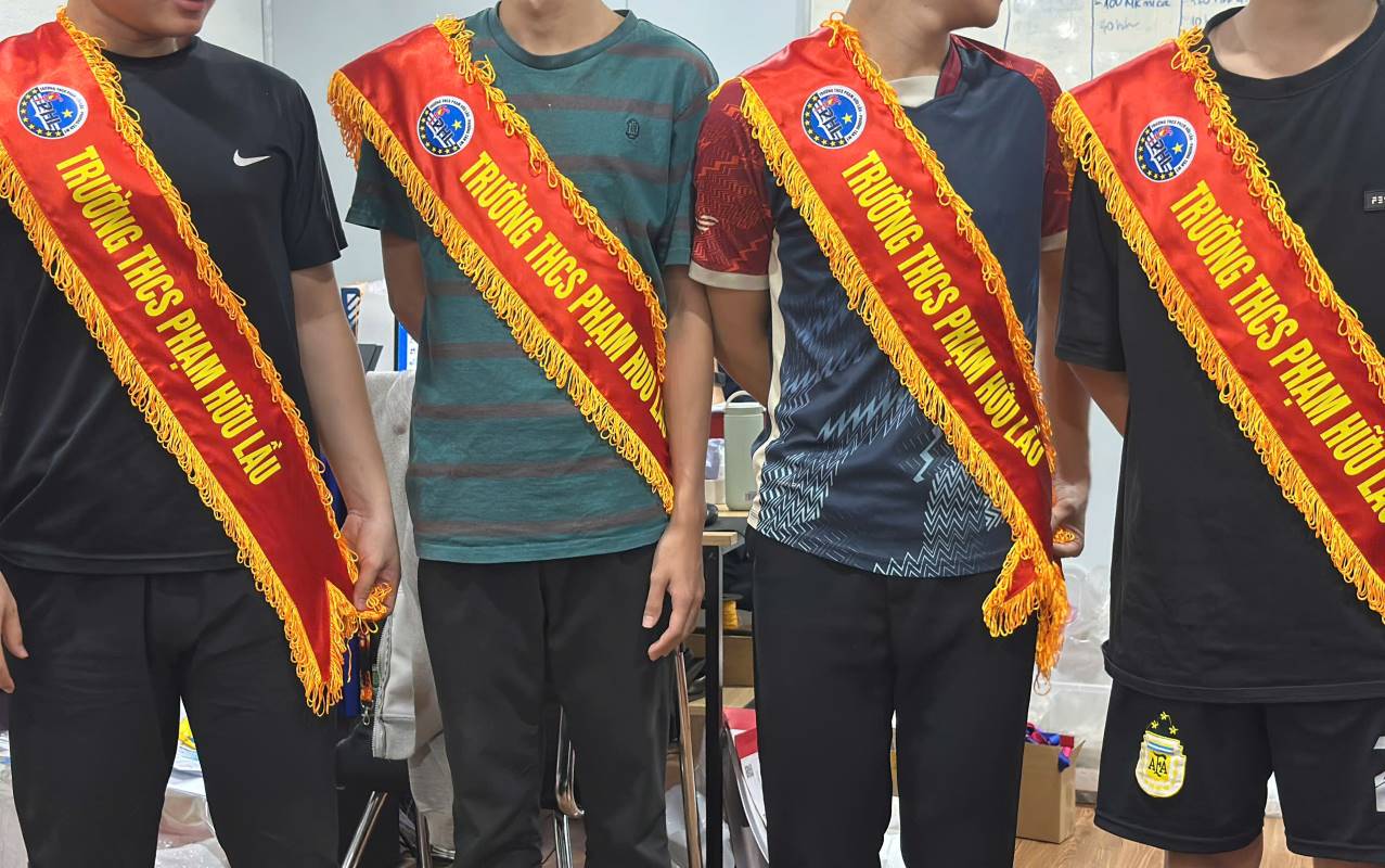 Băng đeo chéo trường học