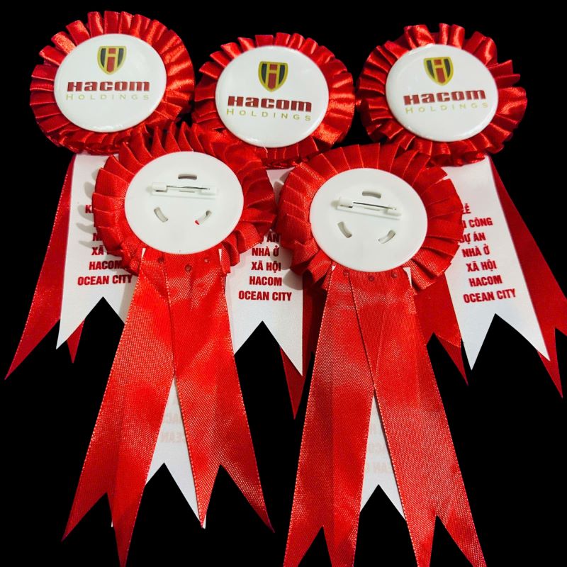 Huy hiệu hoa lễ khởi công