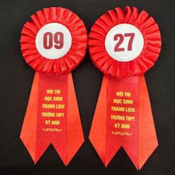 Hoa cài áo số báo danh