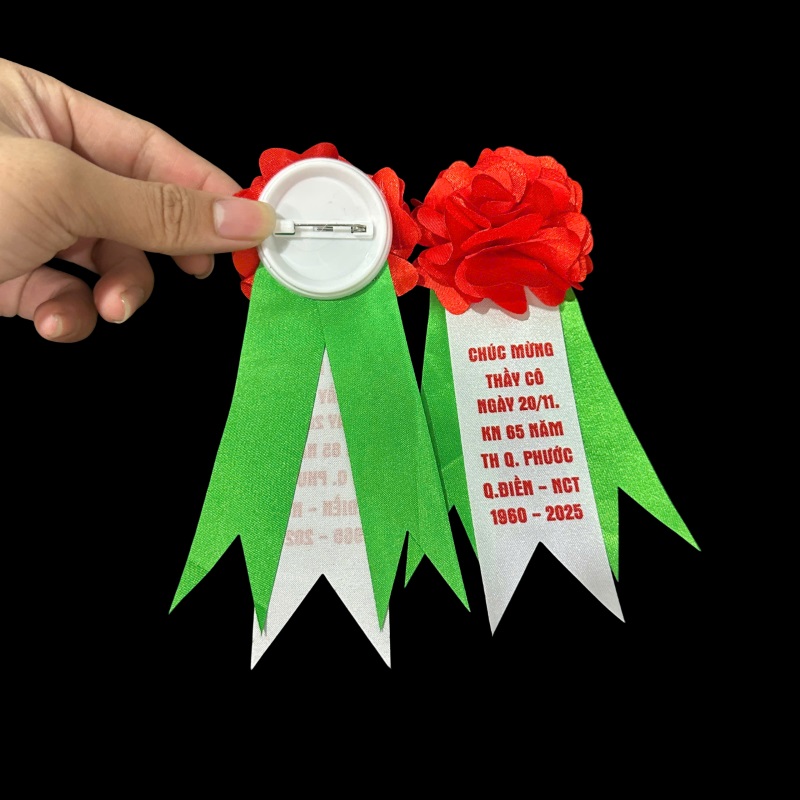 Hoa cài áo ngày 20/11