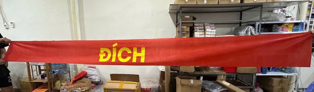 Băng rôn về đích