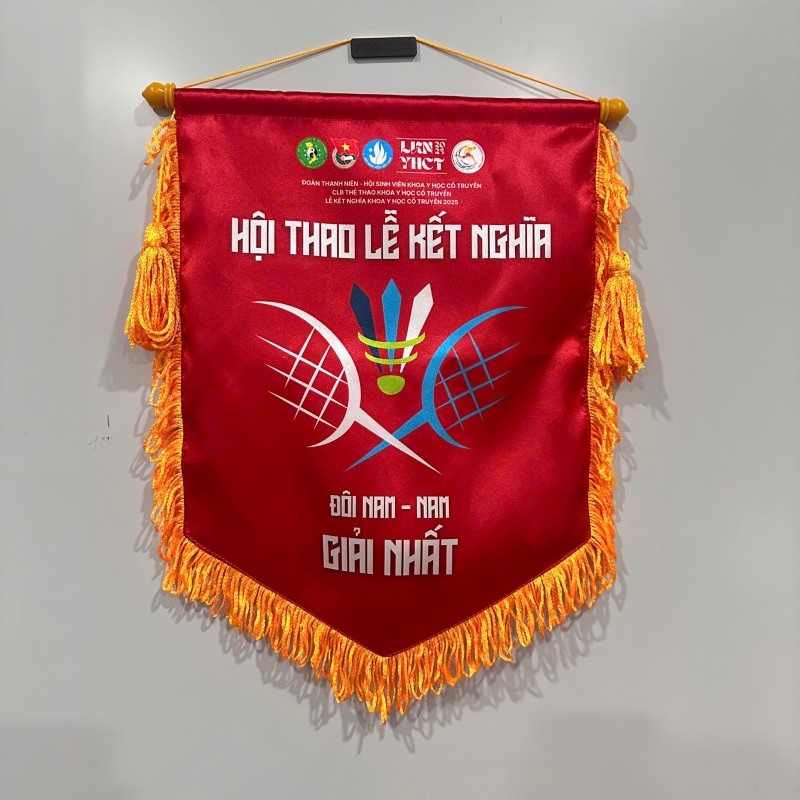 co-luu-niem-giai-cau-long-gia-re Cờ giải cầu lông giá rẻ in theo yêu cầu