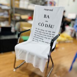 In tấm vải nội dung tưởng nhớ người thân trong đám cưới