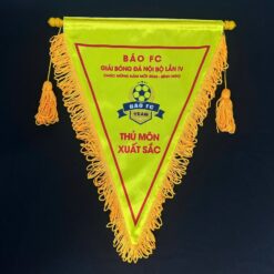 Sản xuất cờ lưu niệm tam giác thành phố Hồ Chí Minh