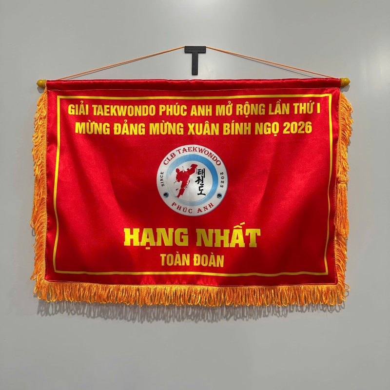 Cờ lưu niệm võ thuật chào mừng năm mới