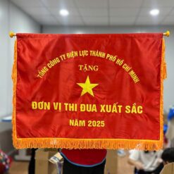 Cờ thi đua thêu nội dung theo yêu cầu