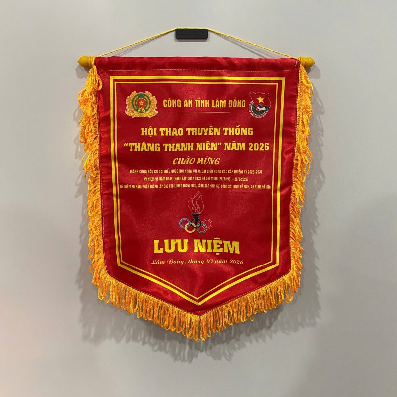 Cờ hội thao tháng thanh niên