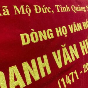Cờ thêu dòng tộc chất lượng
