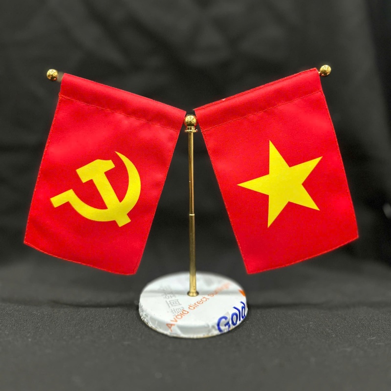 Cờ đế bàn đế đôi in quốc kỳ Cờ đế bàn đế đôi in quốc kỳ