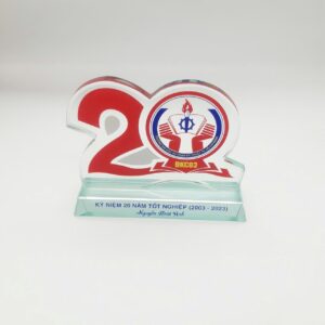 Kỷ niệm chương 20 năm ngảy ra trường