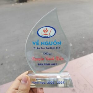 Kỷ niệm chương mừng ngảy ra trường
