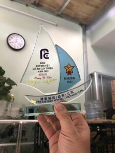 Kỷ niệm chương thiết kế theo yêu cầu